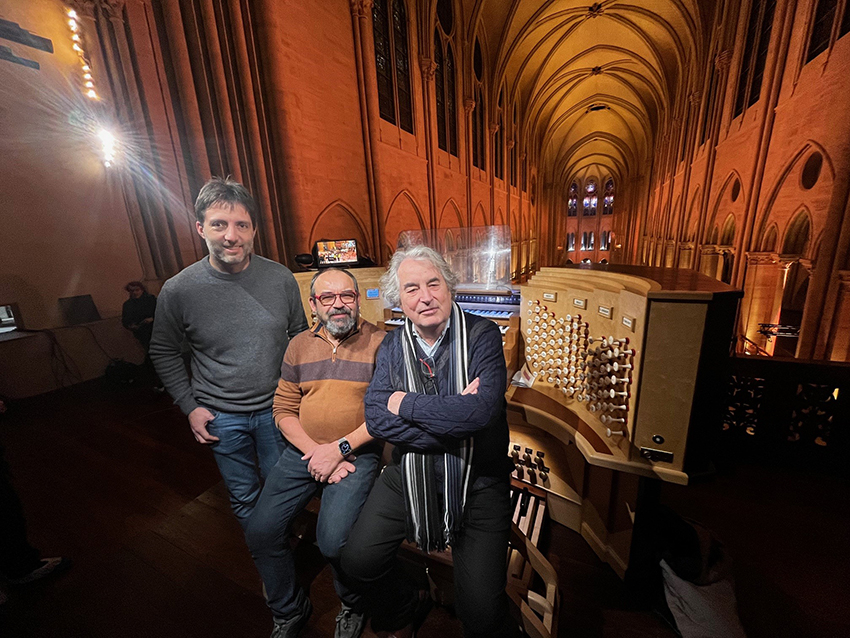 L'équipe Quoirin qui a remis en état l'orgue - Agrandir l'image (fenêtre modale)