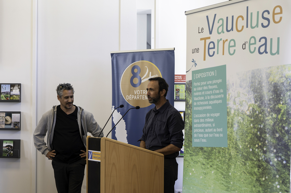 Deux photographes naturalistes vauclusiens : Yannick Gouguenheim et David Tatin. 