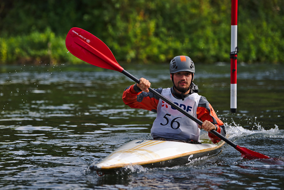 Des épreuves de slalom et course en ligne se tiendront à Fontaine-de-Vaucluse et à Avignon. (© Geoffroy Wahlen / FFSA) - Agrandir l'image, .JPG 1 Mo (fenêtre modale)