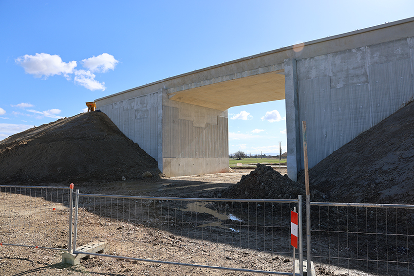 Un pont route - Agrandir l'image (fenêtre modale)